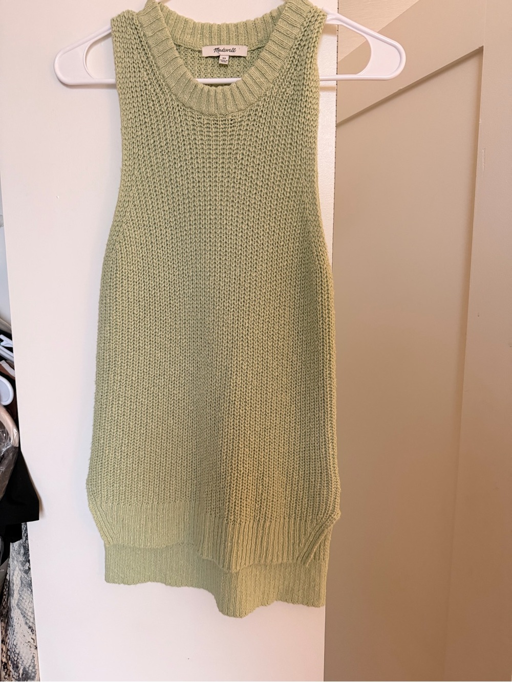 Madewell Knit Sleeveless Scoop Tank in Sage